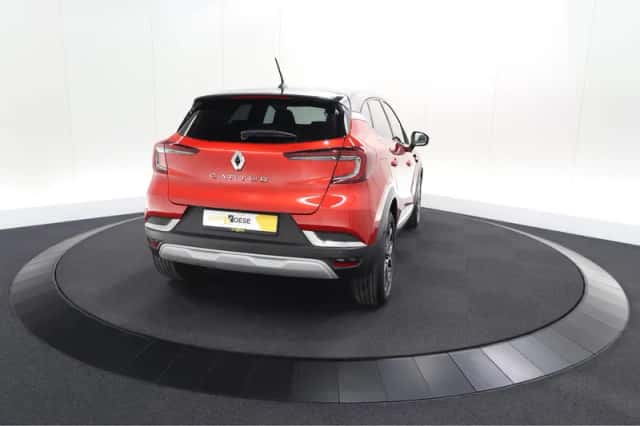 Renault Captur (2023) thumbnail 9