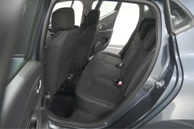 Renault Clio (2019) thumbnail 19