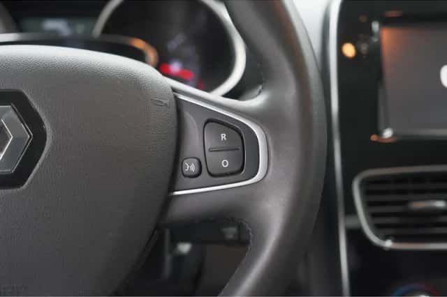 Renault Clio (2019) thumbnail 23