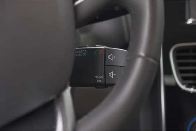 Renault Clio (2019) thumbnail 26
