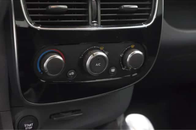 Renault Clio (2019) thumbnail 34