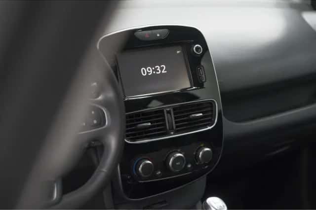 Renault Clio (2019) thumbnail 35