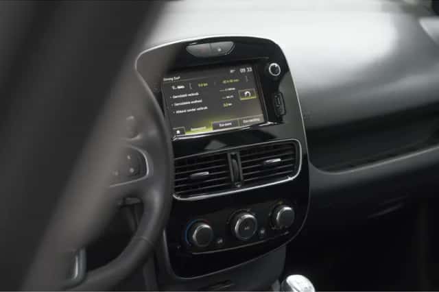 Renault Clio (2019) thumbnail 39