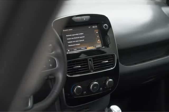 Renault Clio (2019) thumbnail 41