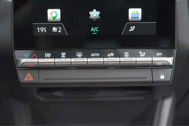 Renault Captur (2025) thumbnail 41