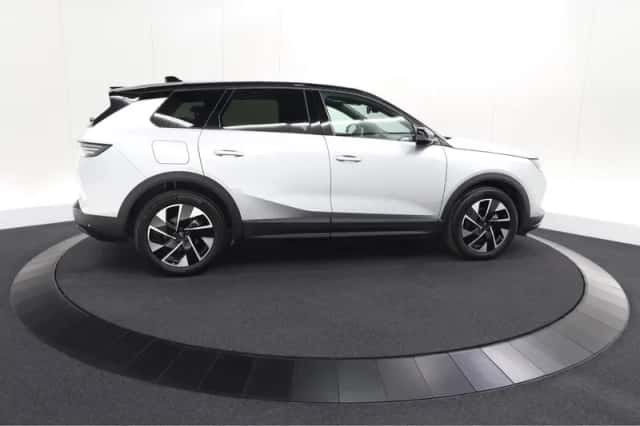 Opel Grandland (2025) thumbnail 8