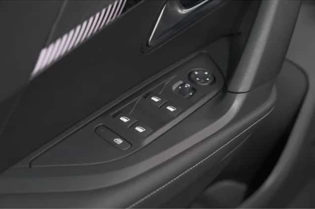 Peugeot 2008 (2025) thumbnail 21