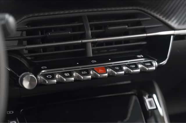 Peugeot 2008 (2025) thumbnail 38