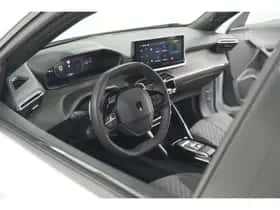 Peugeot 2008 (2025) thumbnail 2