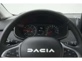 Dacia Sandero (2024) thumbnail 3
