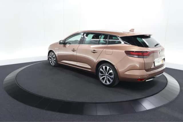 Renault Mégane E-Tech (2021) thumbnail 11