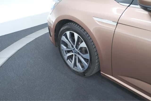 Renault Mégane E-Tech (2021) thumbnail 17