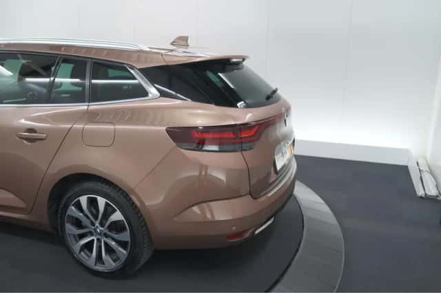 Renault Mégane E-Tech (2021) thumbnail 21