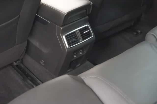 Renault Mégane E-Tech (2021) thumbnail 30