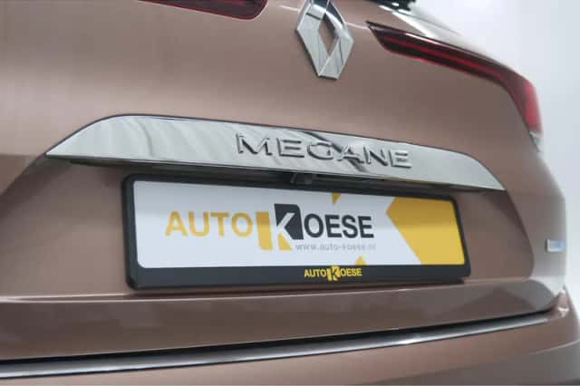 Renault Mégane E-Tech (2021) thumbnail 4