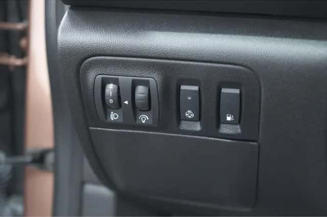 Renault Mégane E-Tech (2021) thumbnail 32