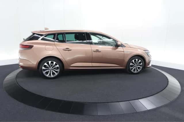Renault Mégane E-Tech (2021) thumbnail 8