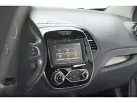 Renault Captur (2019) thumbnail 3