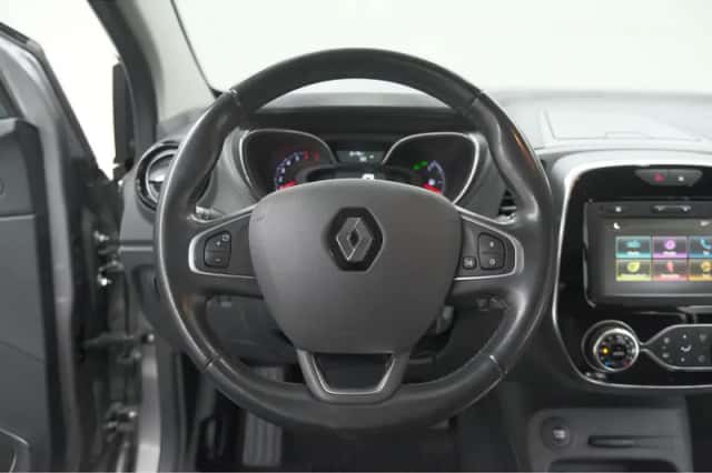 Renault Captur (2019) thumbnail 25