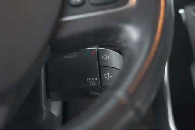 Renault Captur (2019) thumbnail 30