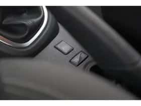 Renault Captur (2019) thumbnail 35