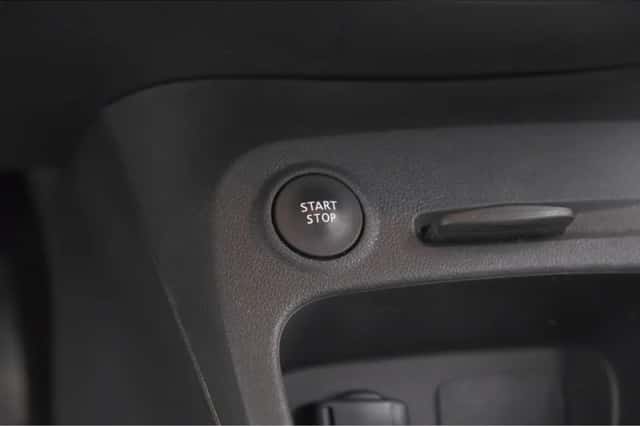 Renault Captur (2019) thumbnail 37