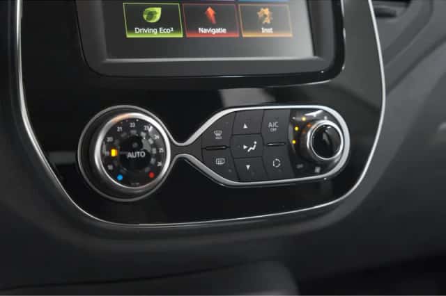 Renault Captur (2019) thumbnail 38
