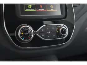 Renault Captur (2019) thumbnail 38