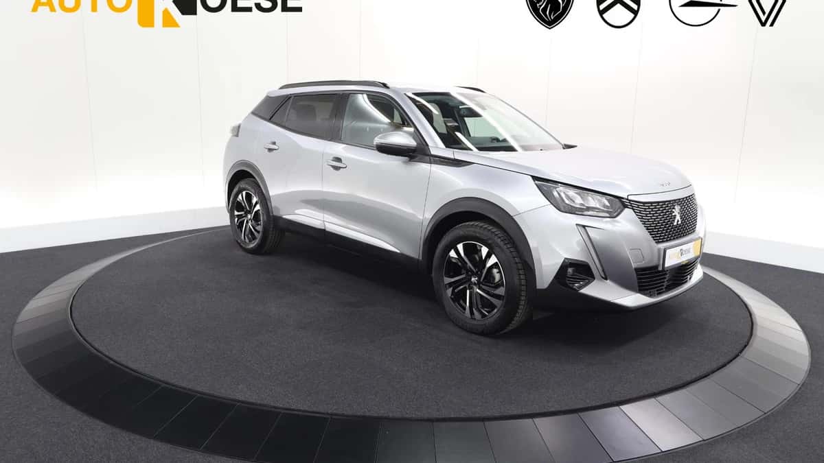 Peugeot e-2008 (2021) — foto 1