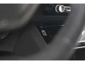 Peugeot e-2008 (2021) thumbnail 37