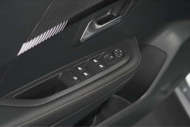 Peugeot 208 (2025) thumbnail 19