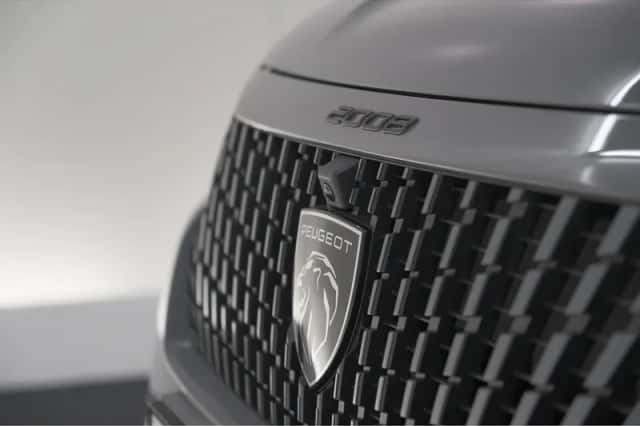 Peugeot e-2008 (2025) thumbnail 15