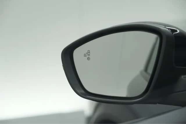 Peugeot e-2008 (2025) thumbnail 21