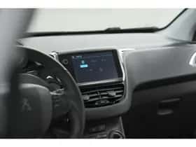 Peugeot 2008 (2018) thumbnail 40
