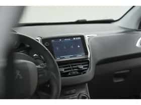 Peugeot 2008 (2018) thumbnail 43