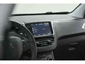 Peugeot 2008 (2018) thumbnail 44
