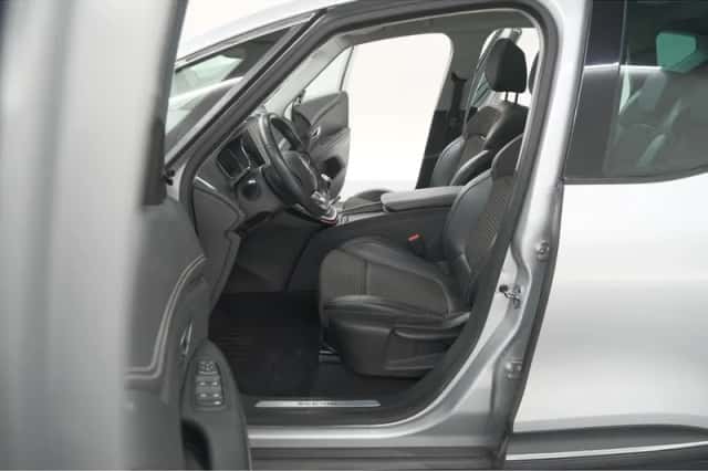 Renault Scénic (2018) thumbnail 24