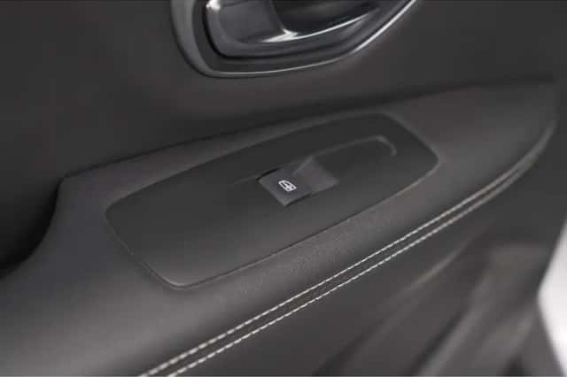Renault Scénic (2018) thumbnail 26