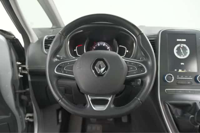 Renault Scénic (2018) thumbnail 29