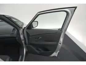 Renault Scénic (2018) thumbnail 59