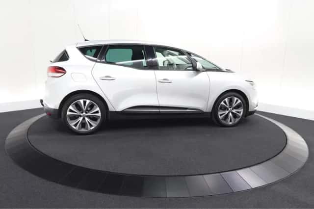 Renault Scénic (2018) thumbnail 8