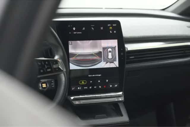 Renault Mégane E-Tech (2022) thumbnail 13
