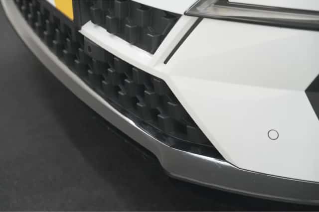 Renault Mégane E-Tech (2022) thumbnail 16