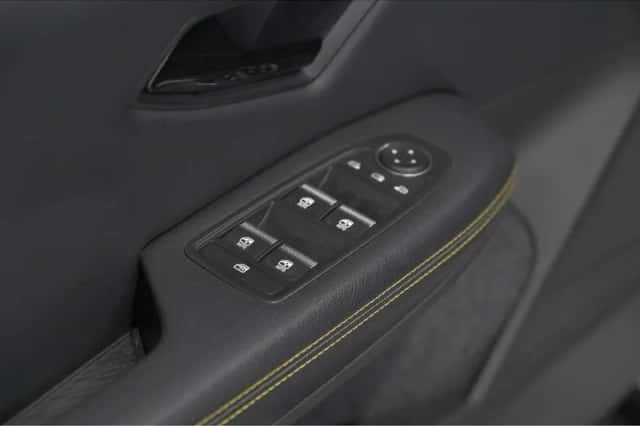 Renault Mégane E-Tech (2022) thumbnail 25