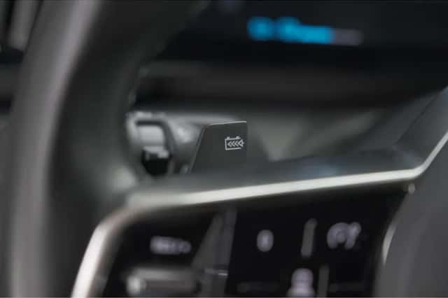 Renault Mégane E-Tech (2022) thumbnail 33