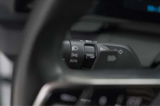 Renault Mégane E-Tech (2022) thumbnail 35