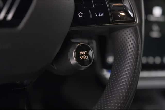 Renault Mégane E-Tech (2022) thumbnail 40
