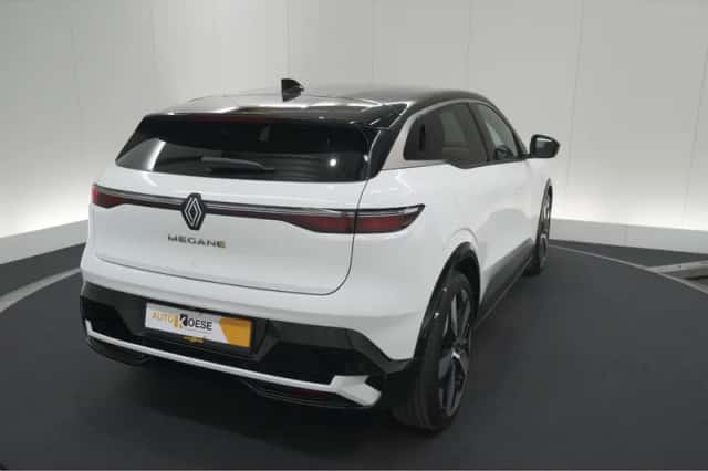 Renault Mégane E-Tech (2022) thumbnail 57