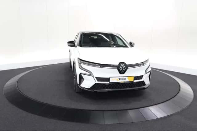 Renault Mégane E-Tech (2022) thumbnail 68