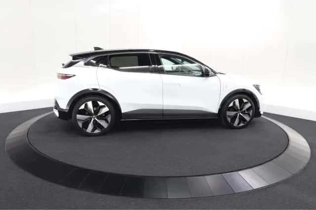 Renault Mégane E-Tech (2022) thumbnail 8